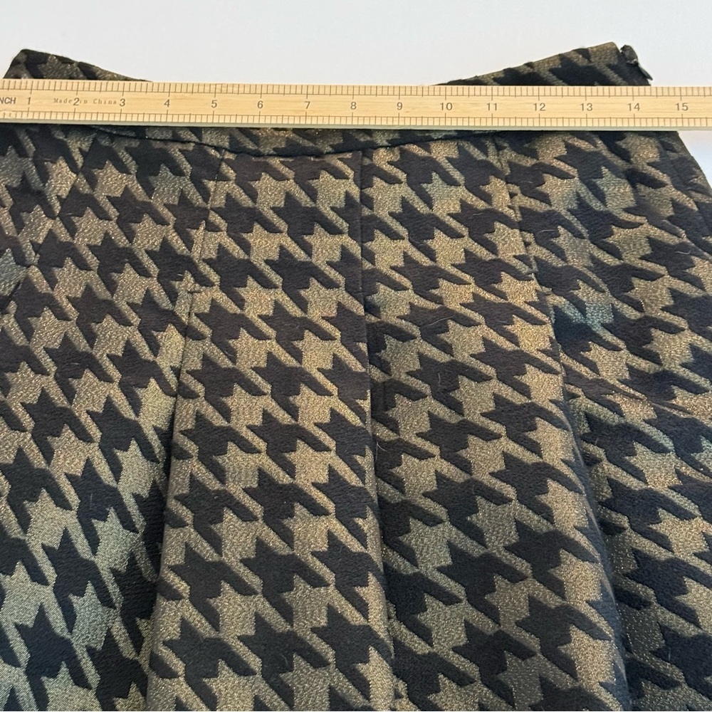 Ann Taylor Factory Black Gold Houndstooth A-Line Skirt Size 2, investment piece - Picture 10 of 11